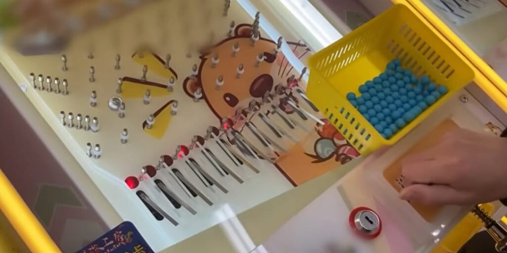 Hong Kong Government to Regulate Pinball and Claw Machines