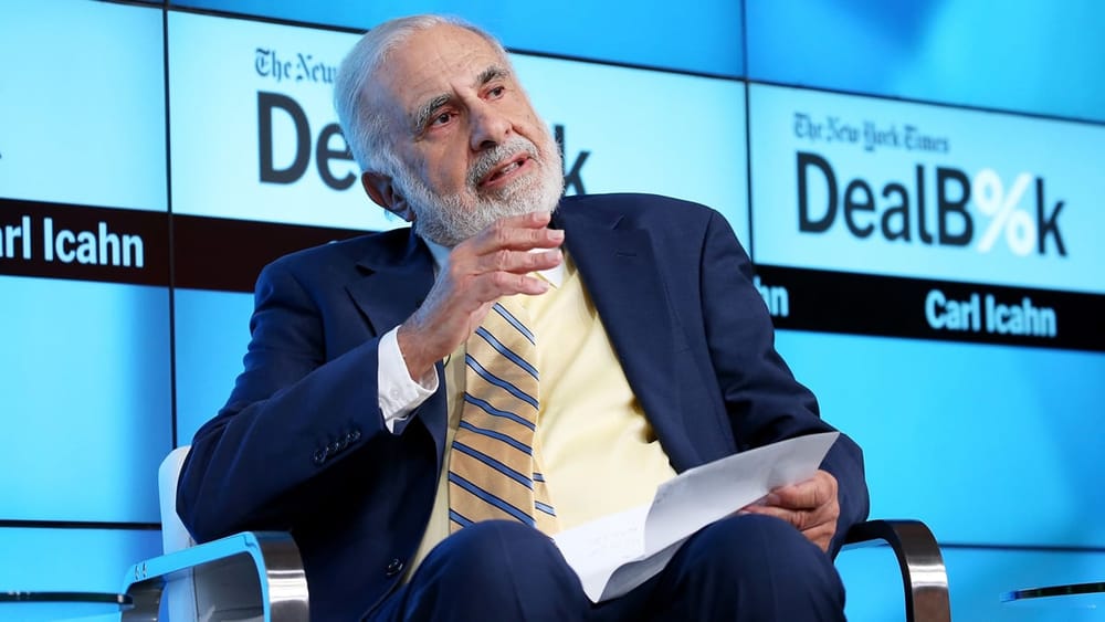 Carl Icahn Considers Rival Bid for Caesars Before Deadline