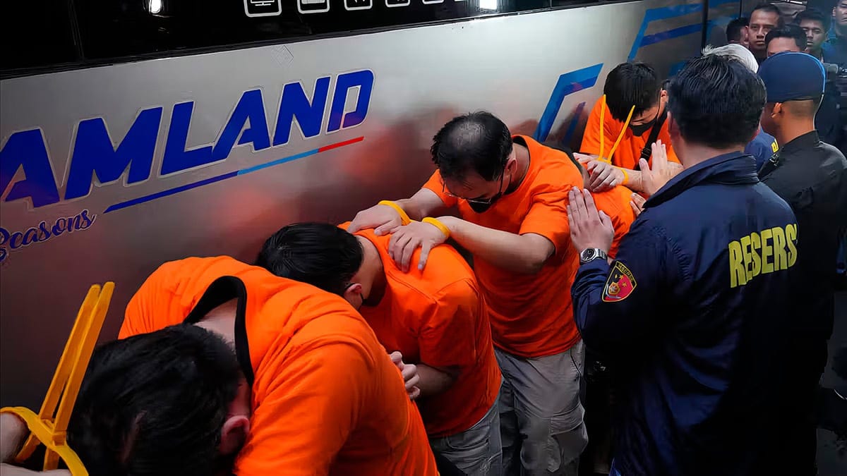 Indonesia arrests 321 foreigners for illegal online gambling