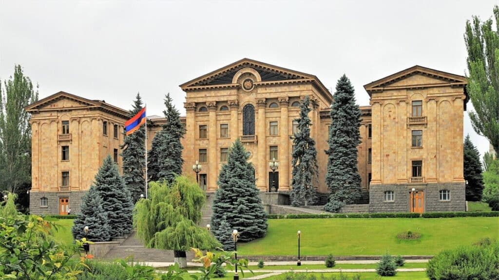 Armenia Tightens Gambling Controls, Bans At-Risk Citizens from Online