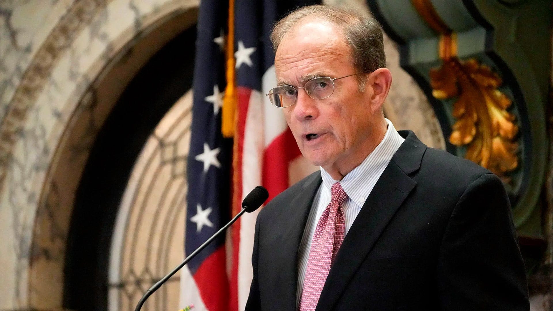 Mississippi Lieutenant Governor Urges Senate to Reject Mobile Sports